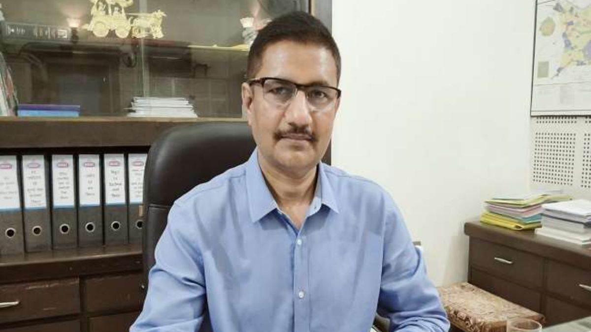 IAS Rakesh Kumar Singh देर रात हुआ तबादला, आरके सिंह बने कानपुर के नए