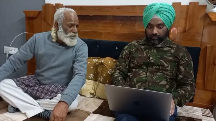 सरकारी स्कूल में पढ़कर फेरी लगाने वाले का बेटा बन गया साइंटिस्ट