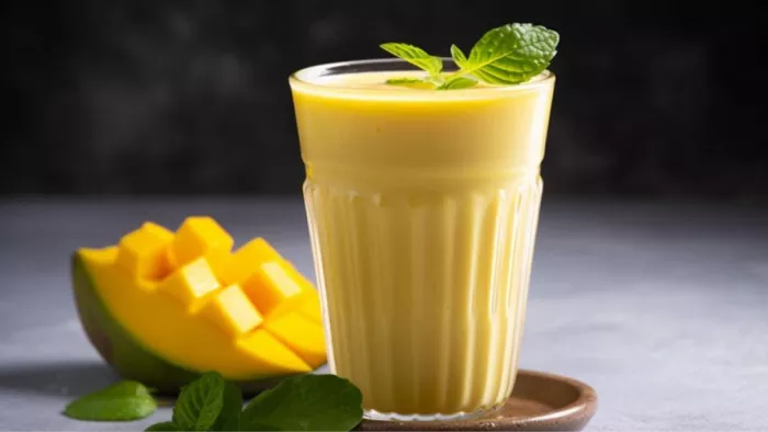 दुनियाभर में छाया मैंगो लस्सी का स्वाद
