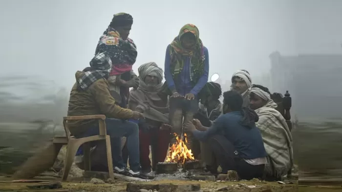 दिल्ली-यूपी के कई जिलों में कोहरे की संभावना जताई है (फोटो- एएनआई)