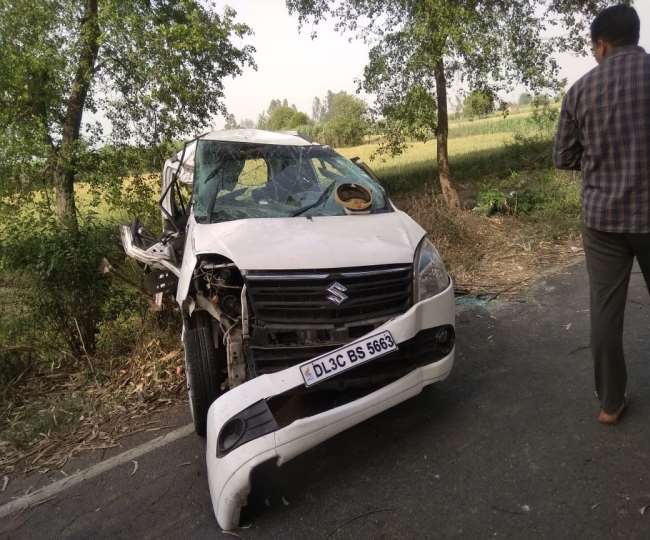मुजफ्फरनगर में सड़क दुर्घटना में दो सिपाहियों की मौत।
