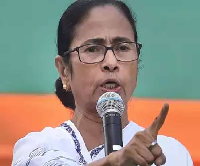 प्रधानमंत्री नरेंद्र मोदी के दो दिवसीय बांग्लादेश दौरे को बताया आचार संहिता का उल्लंघन।