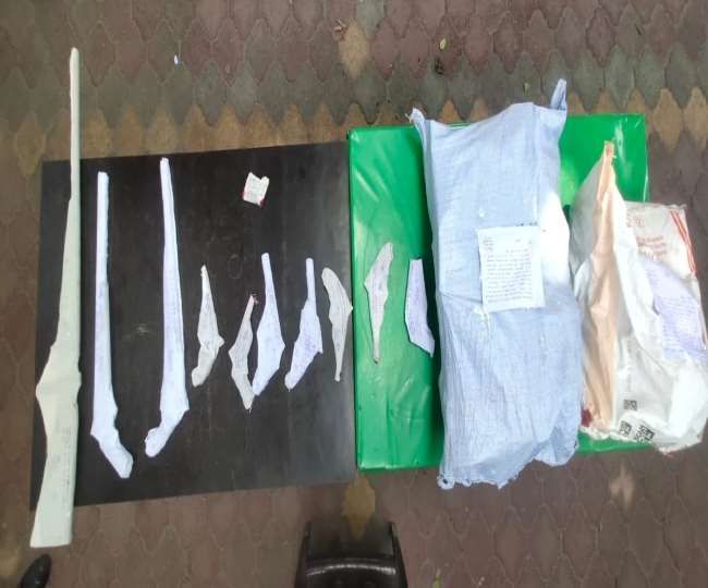 tamancha factory caught in atarpura forest in muzaffarnagar of up smuggler arrested recovered many weapons