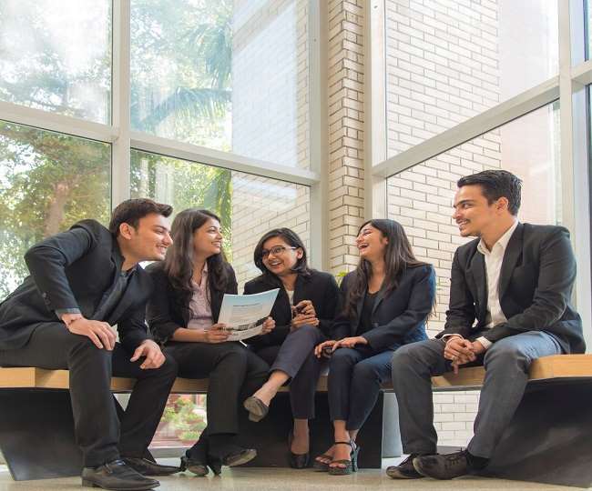 अब तक 300 से अधिक कम्पनीज ने 1000 से अधिक जॉब ऑफर कर चुके है।