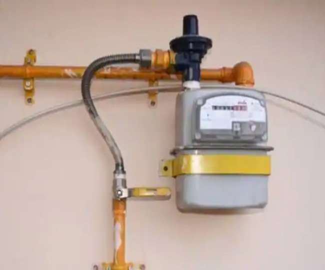 corruption in lpg pipeline project in ambala officer was kind to company forgot to take 7 crores