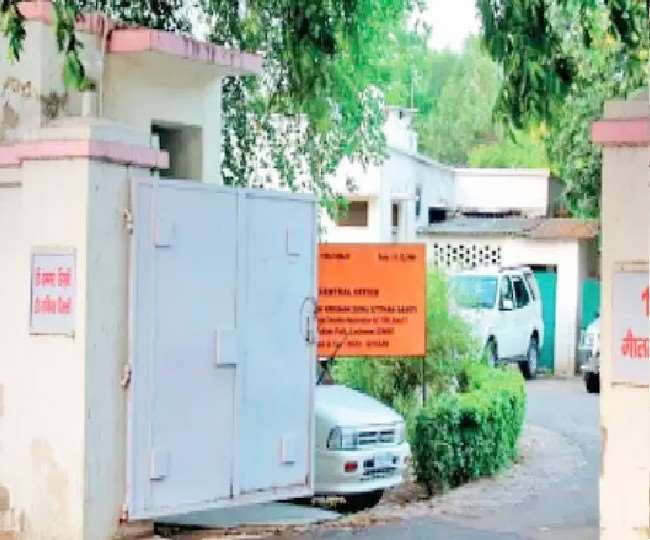 योगी सरकार के ज्यादातर पुराने मंत्रियों के बंगले यथावत