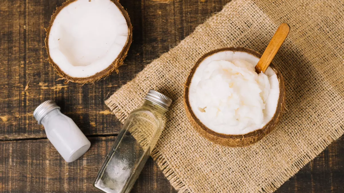 Coconut Malai Benefits: खराब डाइजेशन से परेशान हैं या फिर मोटापा से, नारियल की मलाई दूर करेगी ये सारी समस्याएं