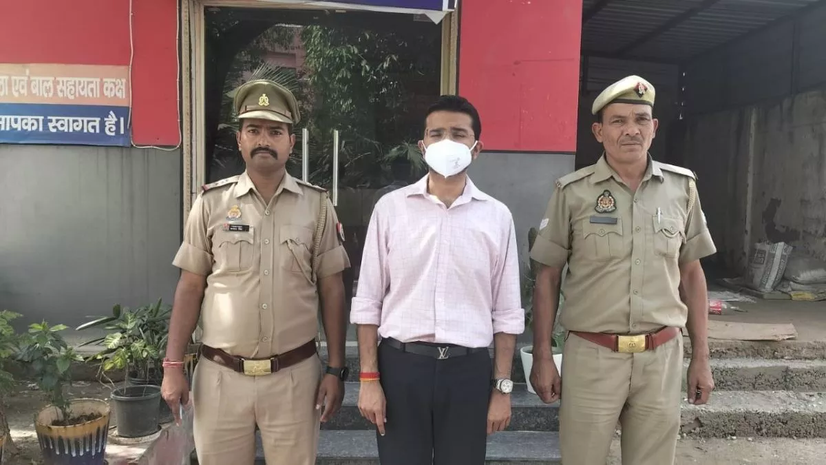 Noida Fraud: पीएफ का पैसा नहीं जमा करने पर फैक्ट्री मालिक गिरफ्तार, करोड़ों का किया गबन