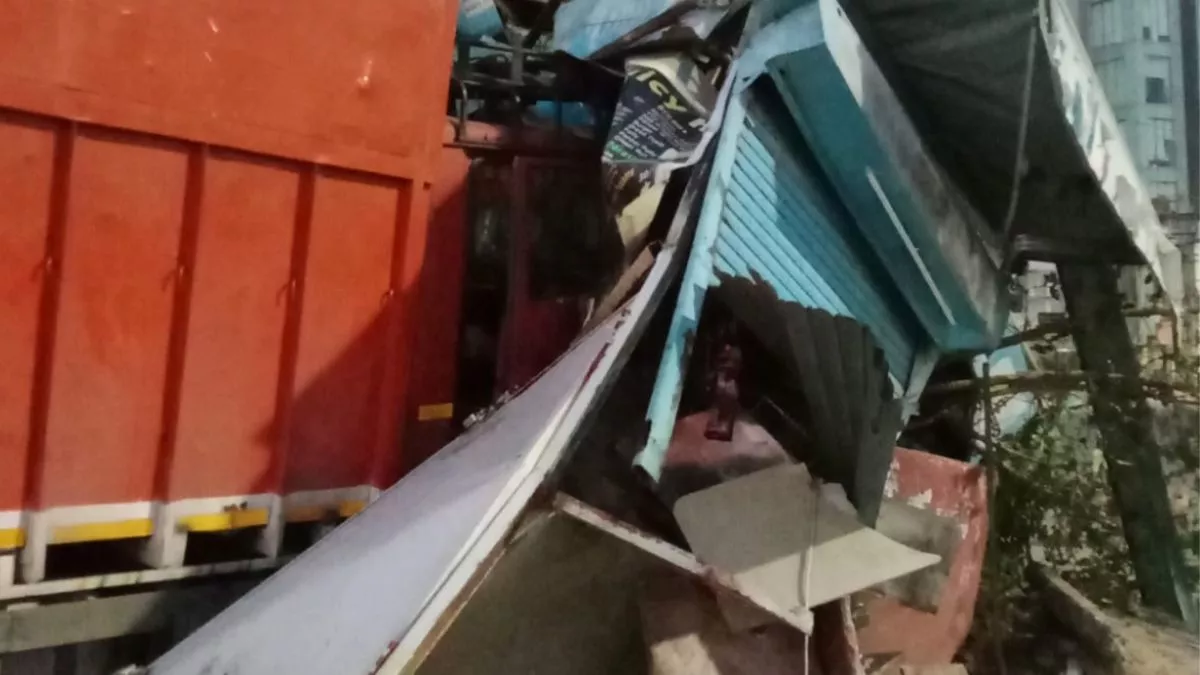 Gurugram Road Accident: चालक ने शराब के नशे में कैंटीन में घुसा दिया ट्रक, गिरफ्तार
