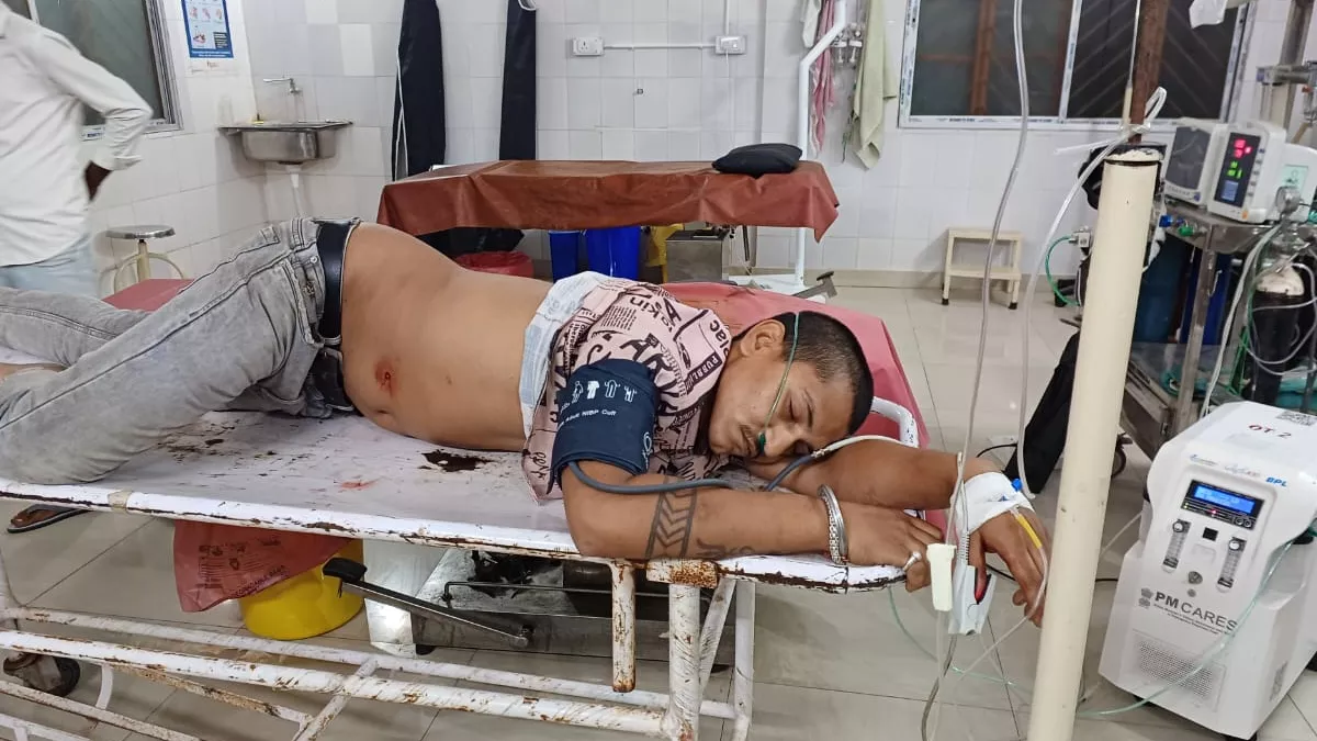 Jharkhand: नशे को लेकर हुई कहासुनी, दोस्त ने पीठ में मारी गोली पेट से हुई आर-पार