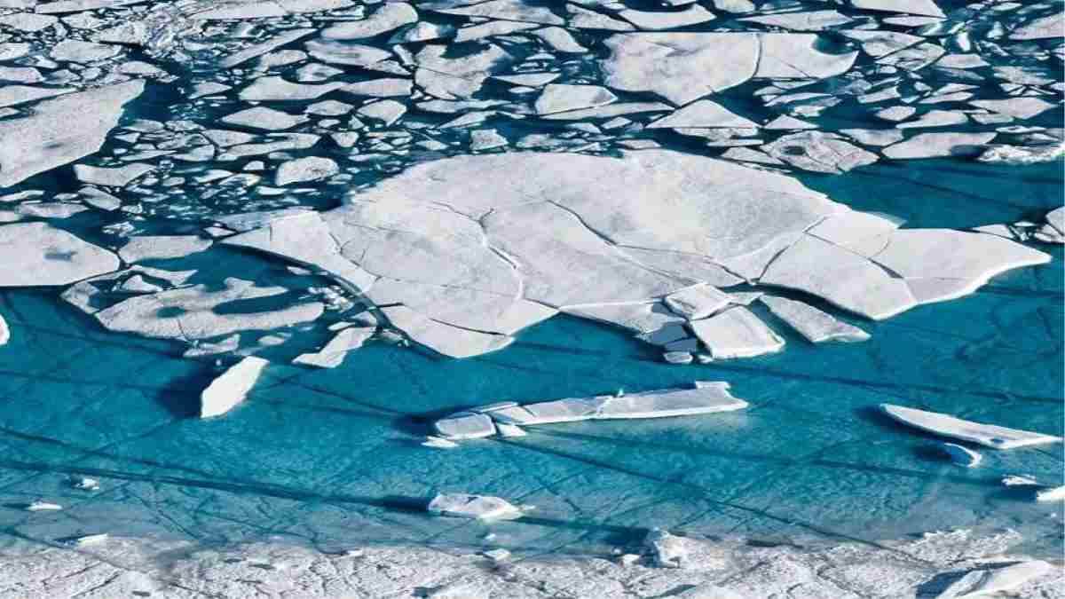 https://www.jagranimages.com/images/newimg/30032023/30_03_2023-melting_glaciers_23371001.jpg