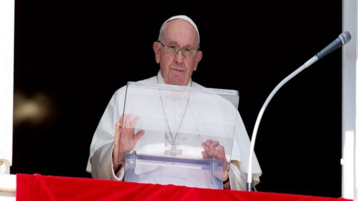 Pope Francis Health: पोप फ्रांसिस को सांस लेने में परेशानी, उपचार के लिए अस्पताल में कराए गए भर्ती