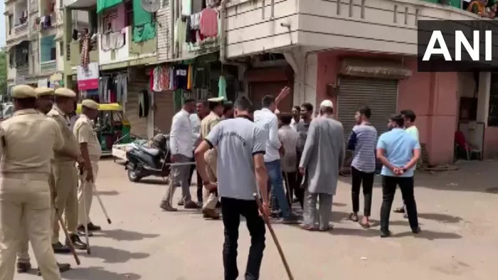 Vadodara Shobha Yatra वडोदरा में तनाव की स्थिति।