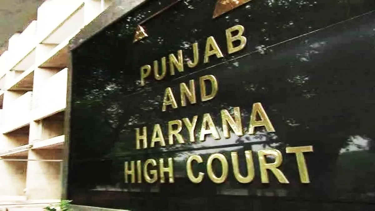 Chandigarh News: छह साल से HC के चक्कर काट रहे बॉक्सर मनोज कुमार, सरकार से मांगा खेल कोटे से भर्ती हुए DSP का रिकॉर्ड