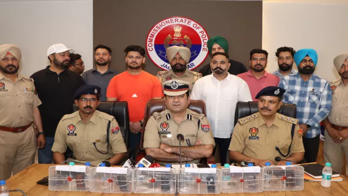 प्रेमा लाहौरिया और विक्की गौंडर गैंग के चार गैंगस्टर गिरफ्तार।