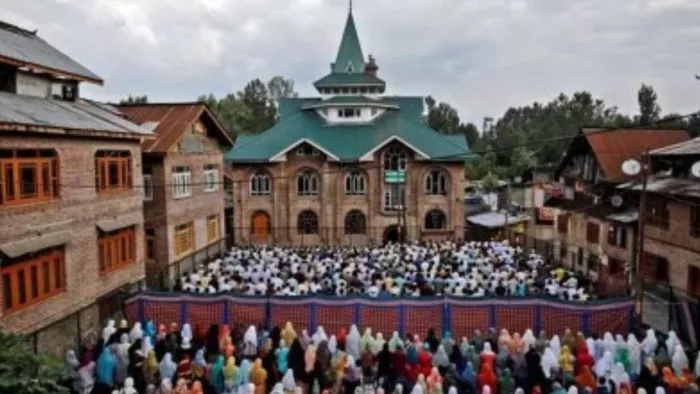 Eid 2025: श्रीनगर के ऐतिहासिक ईदगाह में अदा नहीं होगी ईद की नमाज।