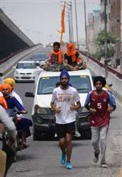 कृषि कानूनों के खिलाफ 600 किमी की दौड़ लगा कर लोगों को जागरूक करेगा गुरविंदर