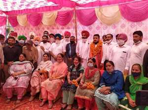 कौंसिल प्रधान सहित 15 का चालान