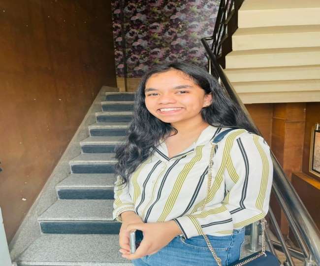 शुप्रिया कहती हैं कि खाली वक्त में अपने आसपास के लोगों को भी समझने का अवसर मिल रहा है।