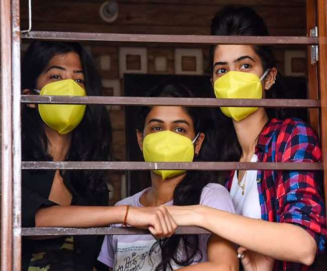 Doctor Online: युवाओं के फेफड़ों में तेजी से फैलता संक्रमण सबसे बड़ी चिंता का कारण है।