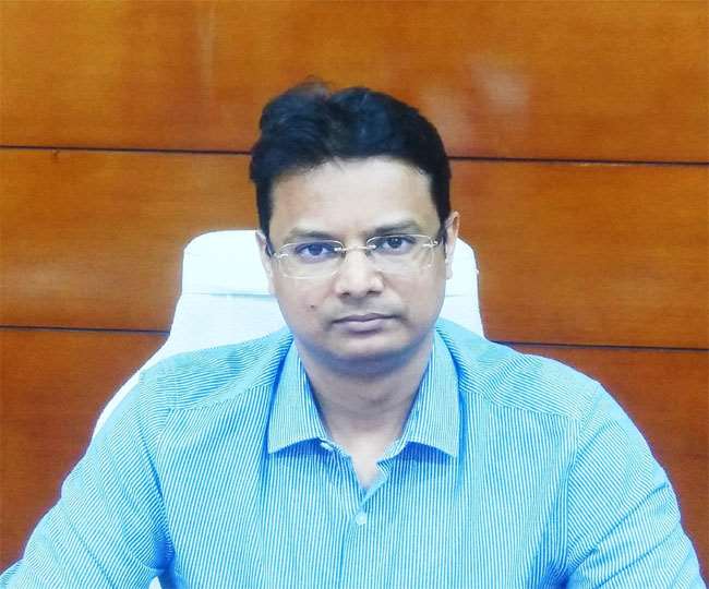 अस्पतालों को कुल बेड की क्षमता में से 70% बेड रिजर्व रखने का निर्देश दिया है। (प्रतीकात्&zwj;मक तस्&zwj;वीर)