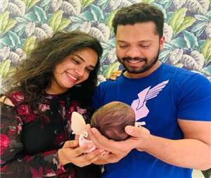 बेटी और पति के साथ हरी तेजा, फोटो साभार: Instagram