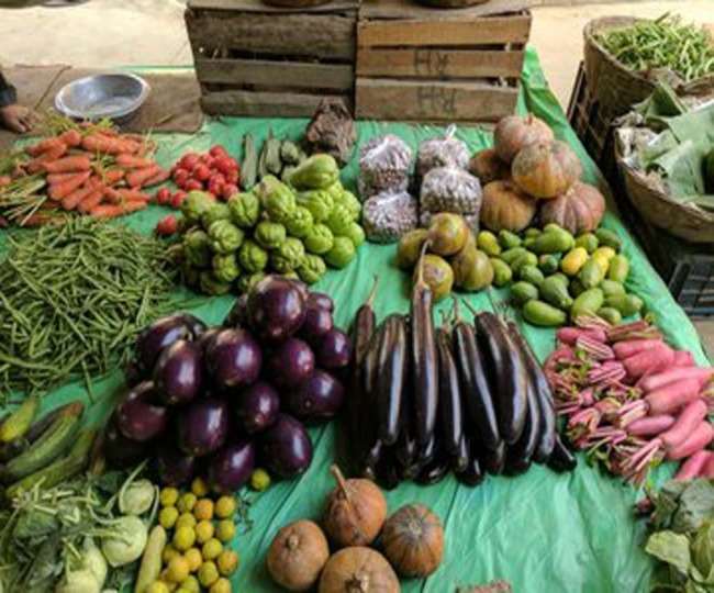 कोरोना संक्रमण को देखते हुए समस्&zwj;तीपुर में सब्&zwj;जी दुकानों के ल&zwj;िए नया न&zwj;ियम। प्रतीकात्&zwj;मक