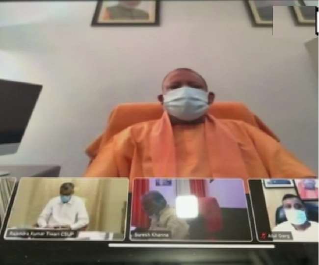 लखनऊ में अपने सरकारी आवास पर टीम-9 का गठन किया