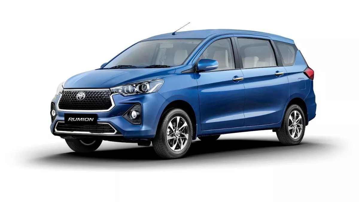 Kia Carens और Maruti Ertiga को चुनौती देने Toyota ने लॉन्‍च किया Rumion का नया वेरिएंट