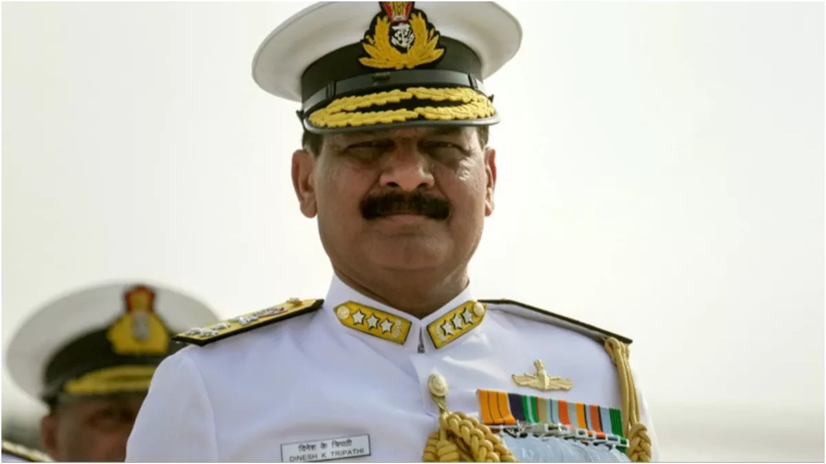 देश के नए नौसेना प्रमुख बने एडमिरल दिनेश कुमार, शत्रुओं से निपटने के लिए नौसेना को दिया खास संदेश