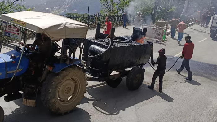 राष्ट्रपति के आने से पहले चकाचक हो रही शिमला की सड़कें