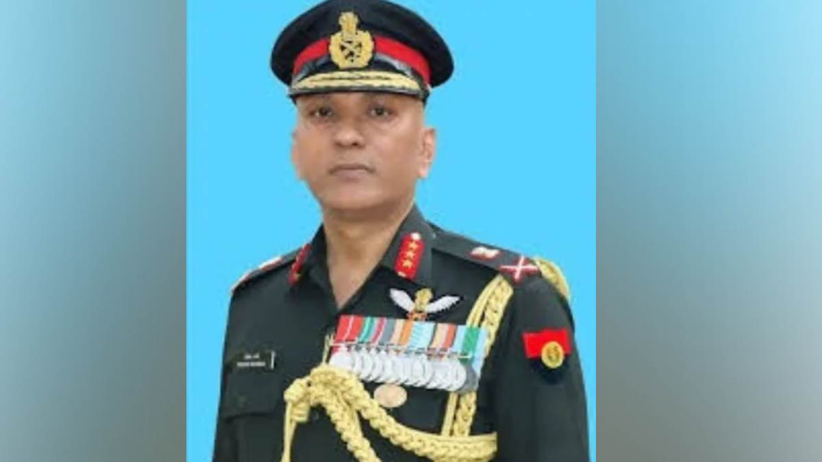mv sachindra kumar left the command of northern command now lieutenant general prateek sharma will take over read about him career