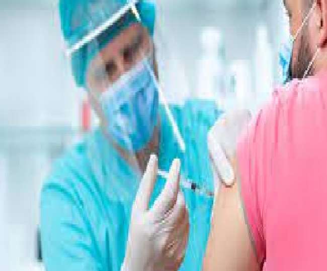 नेशनल कोविड वैक्सीनेशन प्रोग्राम के तहत जून में करीब 12 करोड़ वैक्सीन की डोज होगी उपलब्ध।