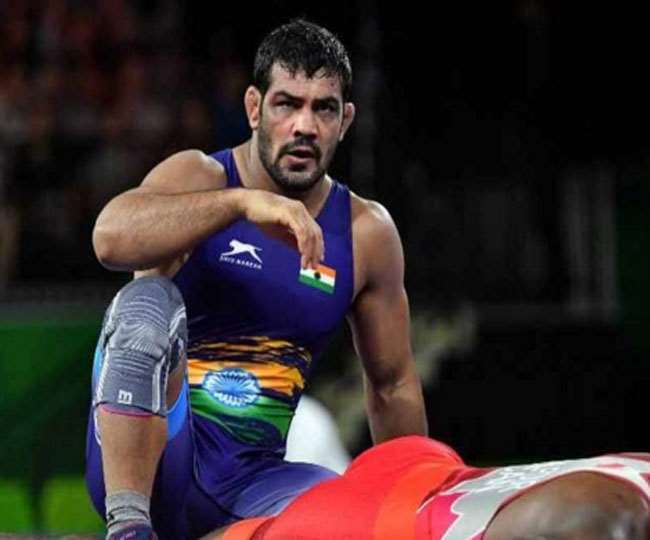 गैंगस्टरों के साथ गठजोड़ व संगठित अपराध में शामिल होने के मिले हैं सुबूत।
