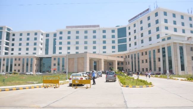 paralysis treatment at aiims