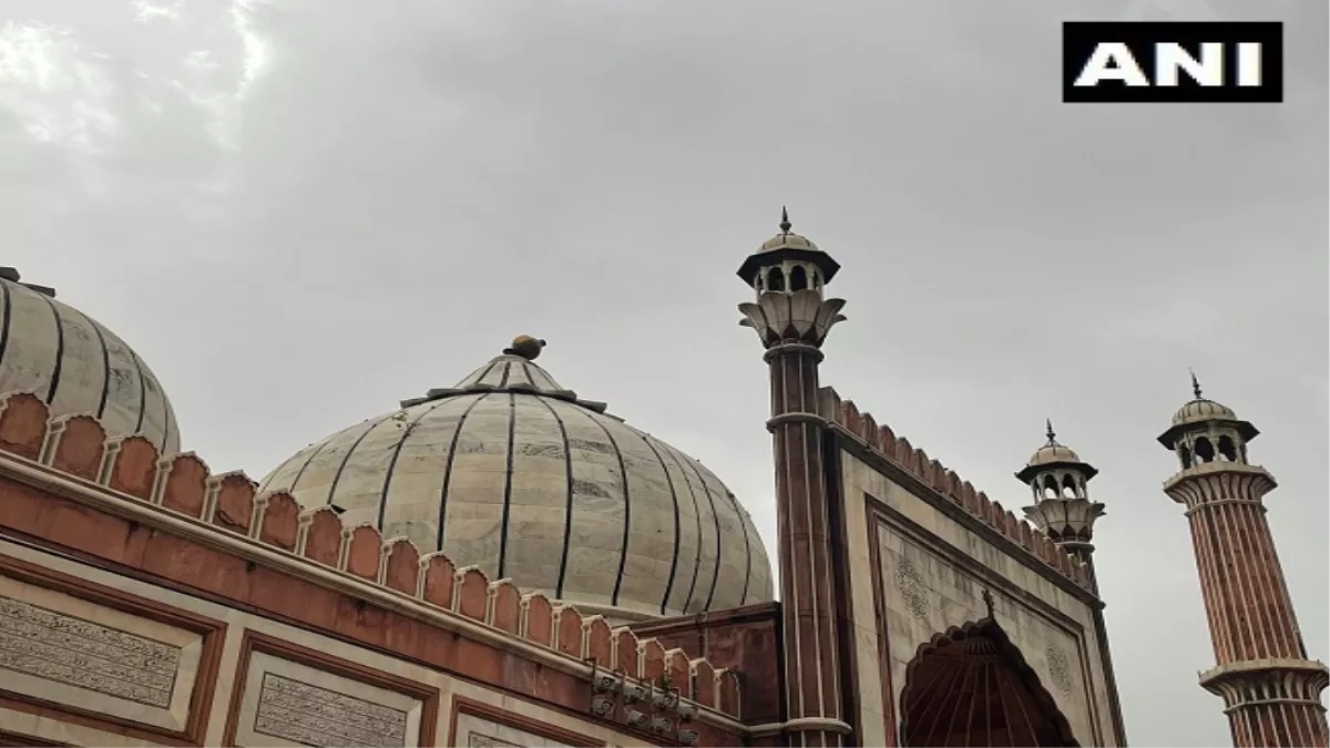Heavy Rain In delhi-NCR: दिल्ली-एनसीआर में तेज आंधी-तूफान से जामा मस्जिद का गुंबद क्षतिग्रस्त, इलाके में एक व्यक्ति की मौत