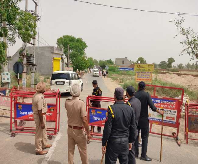 Sidhu Moose wala Murder : पांच डाक्टरों के पैनल ने किया सिद्धू मूसेवाला का  पोस्टमार्टम, कल होगा अंतिम संस्कार - Sidhu Mosse Wala Murder Sidhu Moose  Wala family refuses post mortem ...