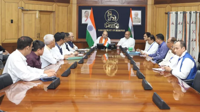 हिंसा प्रभावित मणिपुर पहुंचे अमित शाह; सीएम बीरेन सिंह के साथ की उच्च स्तरीय बैठक। फोटो- पीटीआई।