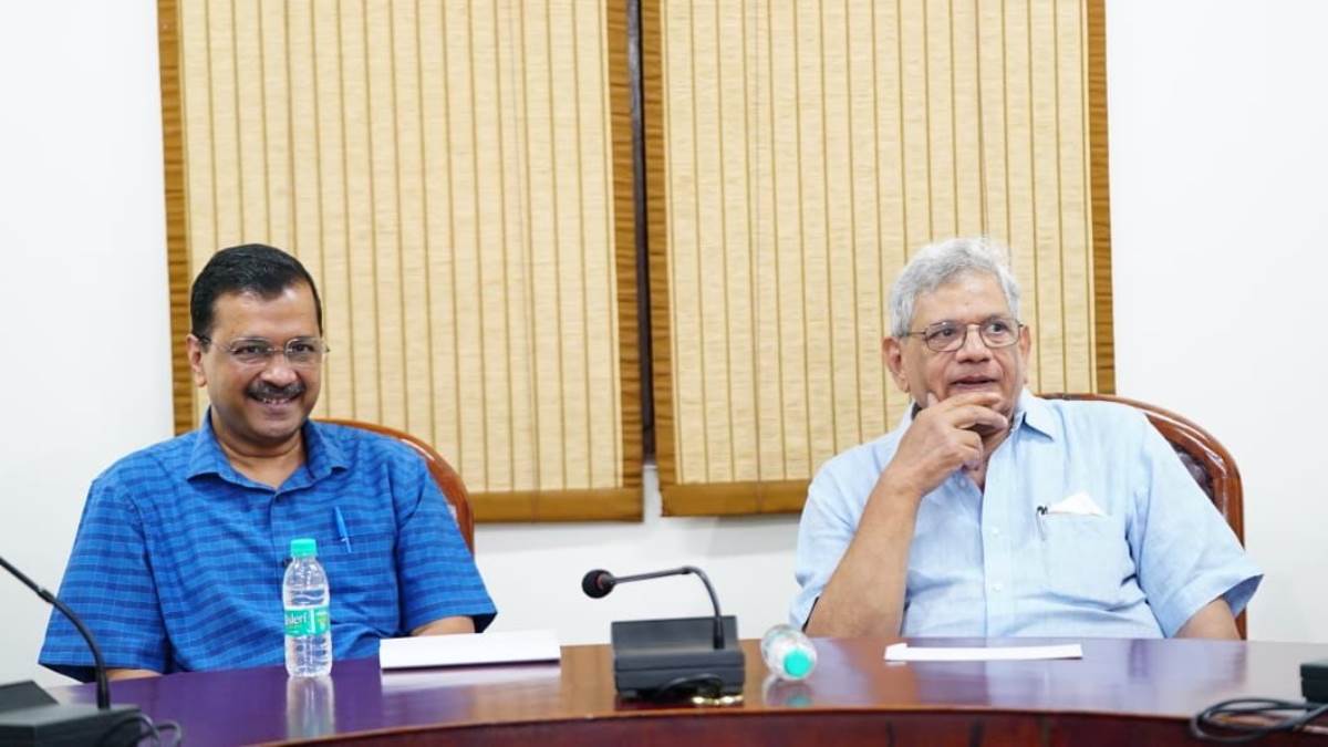 ncr delhi cm arvind kejriwal got support of sitaram yechury against center government nccsa ordinance