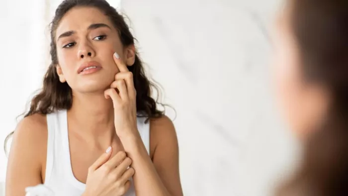 Chemical Side Effects: माइक्रोप्लास्टिस से स्किन को होने वाले नुकसान