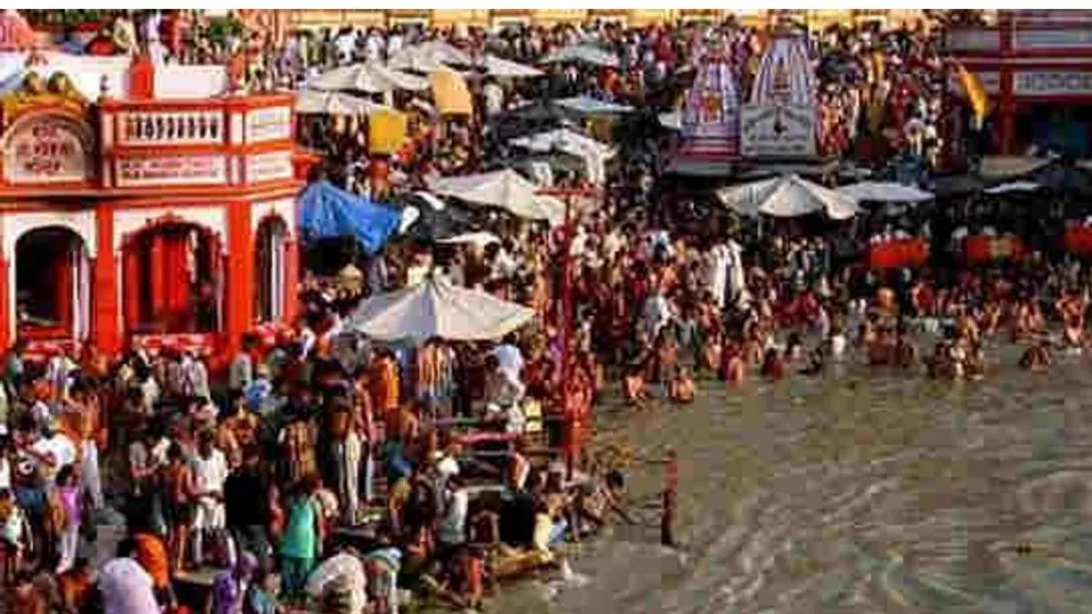 Ganga Dussehra 2023: गंगा दशहरा पर स्नान को उमड़े श्रद्धालु, रूट को किया गया डायवर्ट