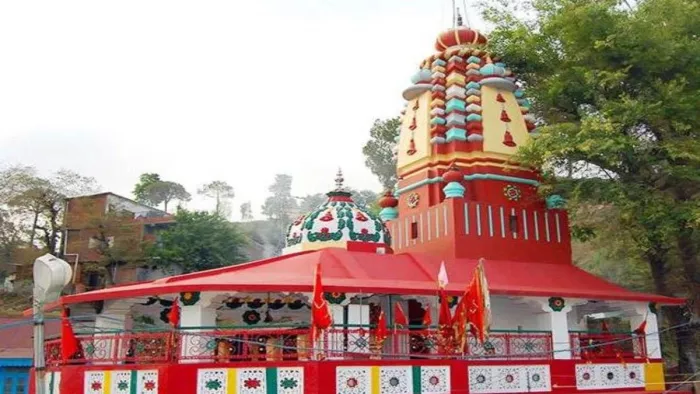 सोलन के शूलिनी मंदिर में पीएम मोदी का भजन गाने से बीजेपी पदाधिकारियों पर केस दर्ज