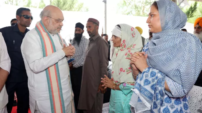 'बनेंगे नए बंकर, राहत पैकेज भी जारी होगा, पुंछ में बोले अमित शाह