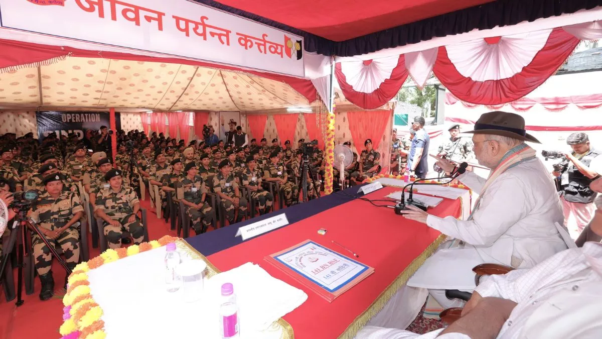 https://image.staticox.com/?url=https%3A%2F%2Fwww.jagranimages.com%2Fimages%2Fnewimg%2F30052025%2F30_05_2025-amit_shah_22_23951814.jpg