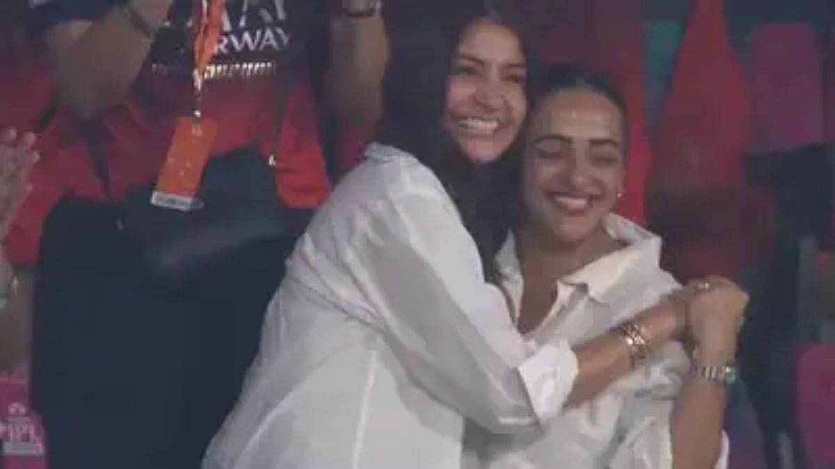 https://www.jagranimages.com/images/newimg/30052025/30_05_2025-anushka_malvika_23951362.jpg