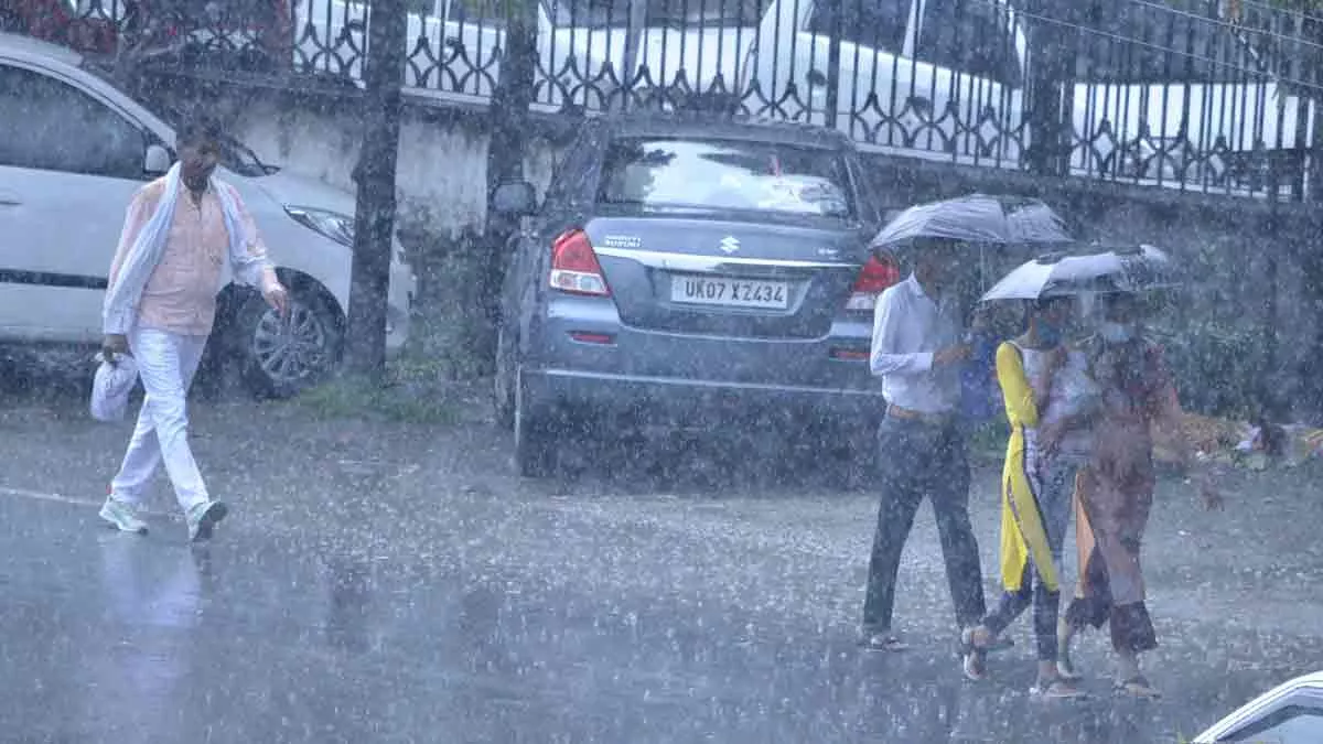 Uttarakhand Monsoon News उत्‍तराखंड में 14 वर्ष में सात बार विलंब से पहुंचा  मानसून इसके साथ झमाझम वर्षा का दौर शुरू - uttarakhand monsoon news monsoon  arrived late seven times in 14