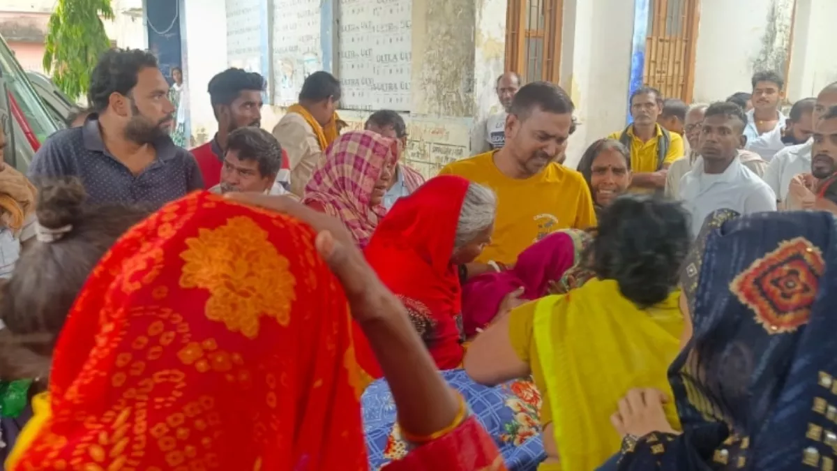 Bihar: रात में दरवाजा खुलवा अपराधियों ने चौकीदार के बेटे को गोलियों से भूना, युवक की मौत; एक बच्चा घायल