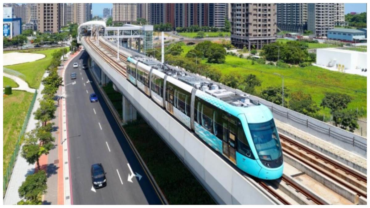 https://www.jagranimages.com/images/newimg/30062023/30_06_2023-mumbai_metro_23456538.jpg
