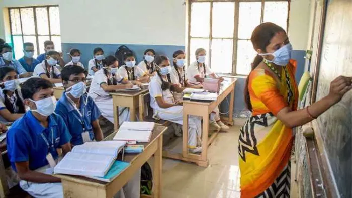गर्मी की छुट्टियों के बाद स्कूल खुल गए हैं। (प्रतीकात्मक तस्वीर)
