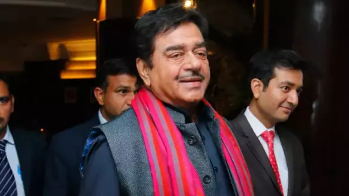 Shatrughan Sinha hospitalised ( Photo Credit Instagram)